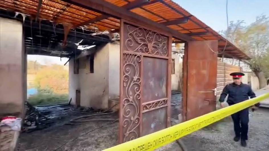 Oʻshdagi yongʻinda ayol va besh bolasi halok boʻldi (video)
